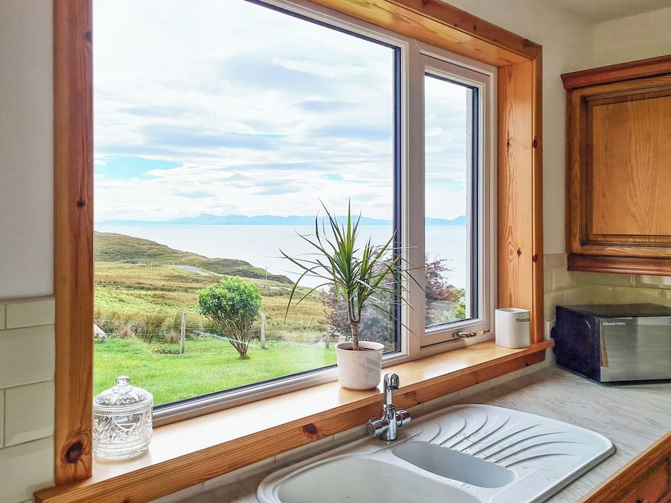 Kitchen | Sunny Hill - Hebridean Views, Gairloch