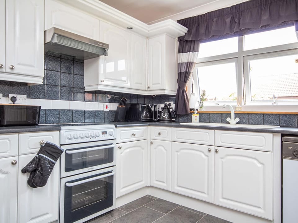 Kitchen | Caledon, Aviemore