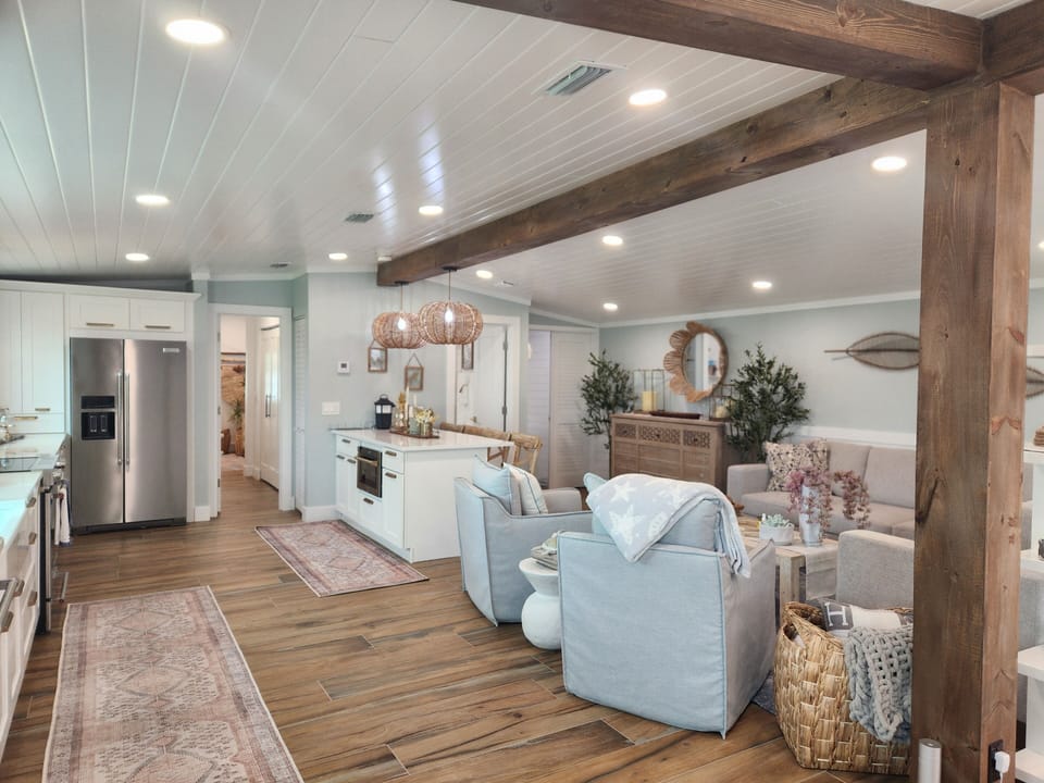 kitchen & Living Room Area
