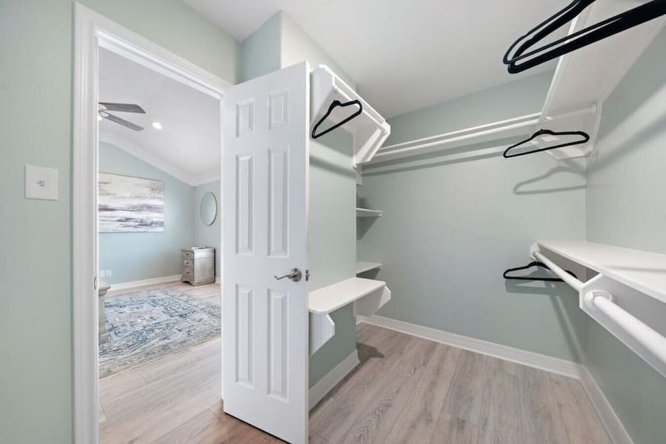 Spacious closet for all your vacation fits!