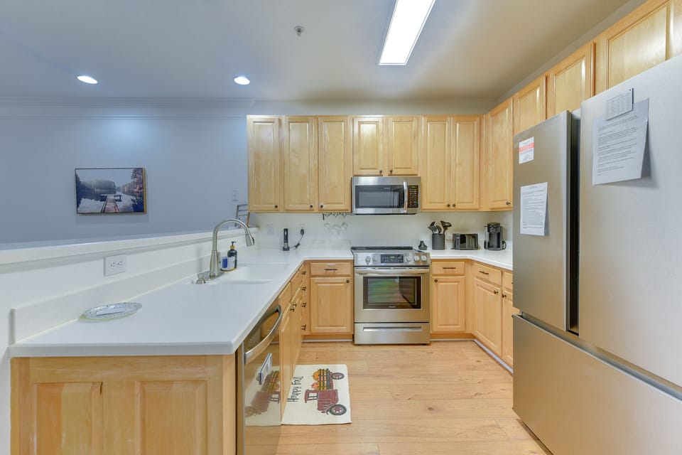 Kitchen | Trash Bags & Paper Towels