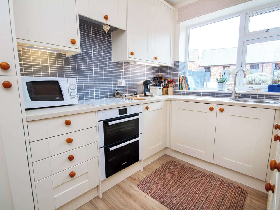 Kitchen | White Cottage - Culmaily Farm, Golspie
