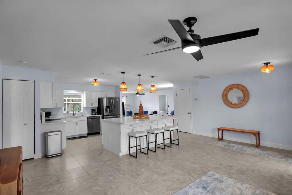 Open Kitchen & Island