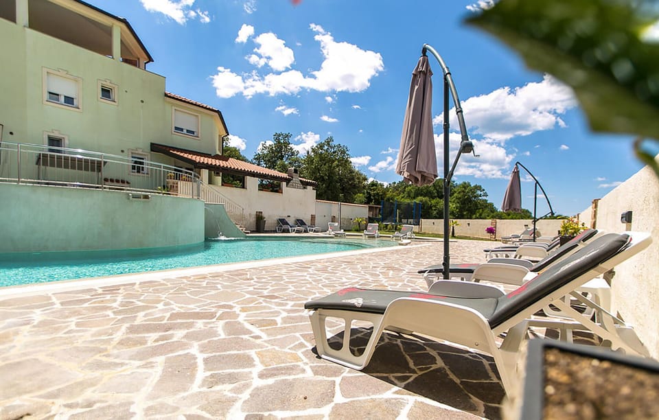 pool