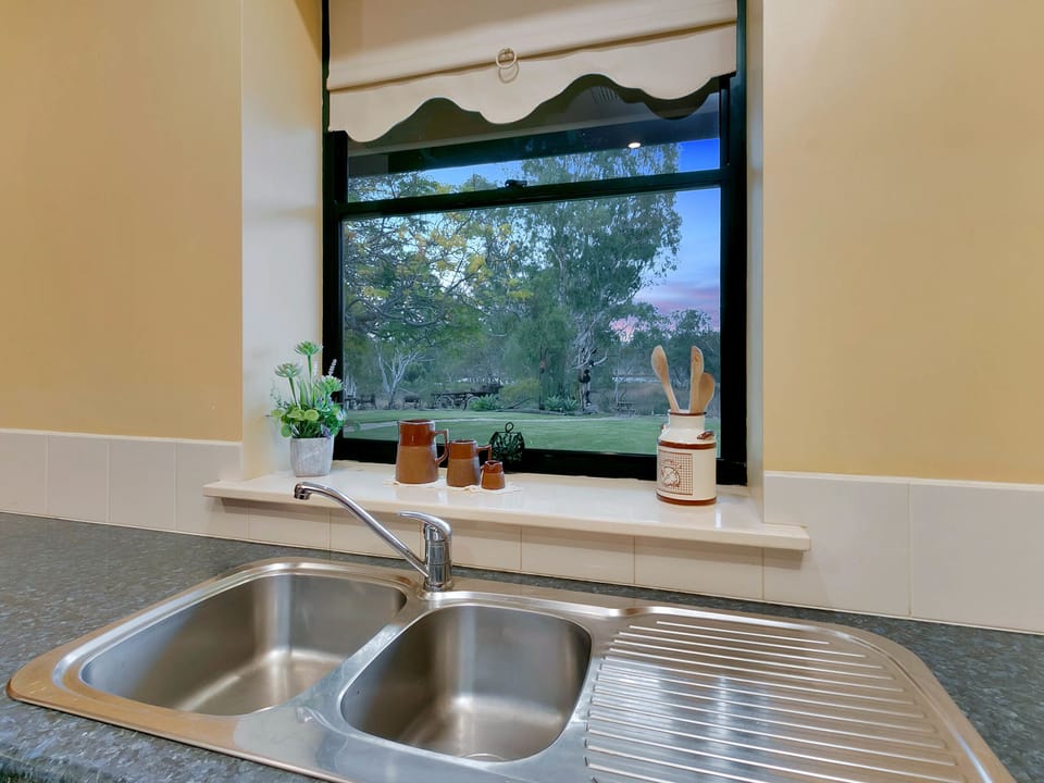 Lake Bywater Cottage Kitchen View