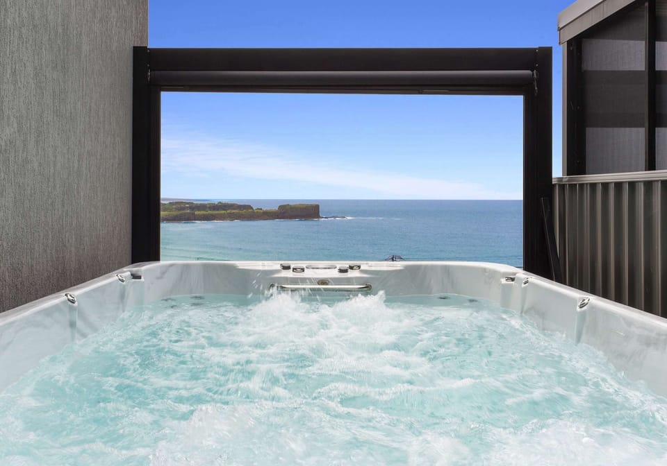 Spa Kiama Ocean View Escape
