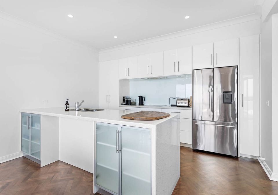 Kitchen b Kiama Ocean View Escape