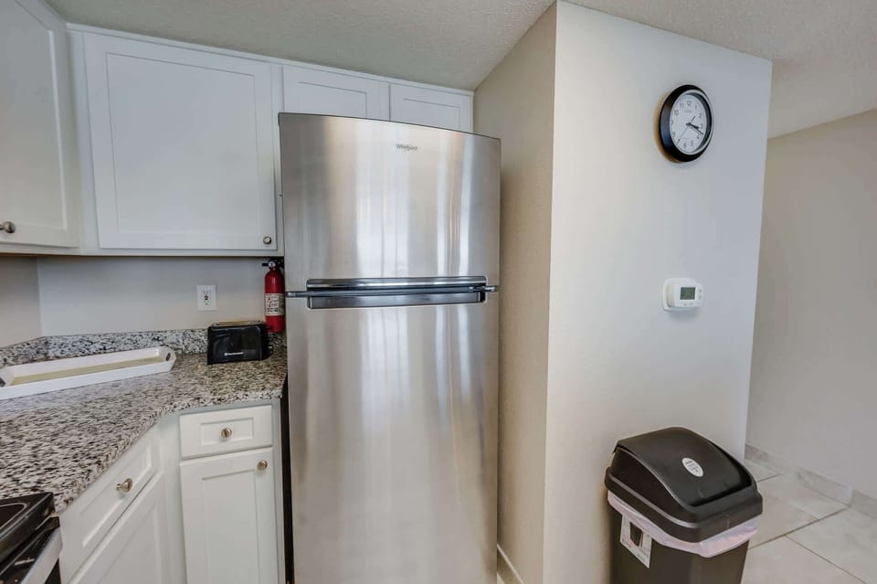 Large Kitchen Area
