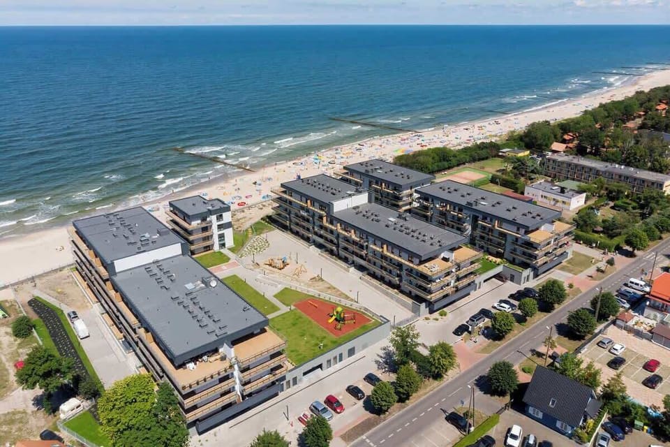 Enjoy easy access to the city's attractions from this well-located building. 