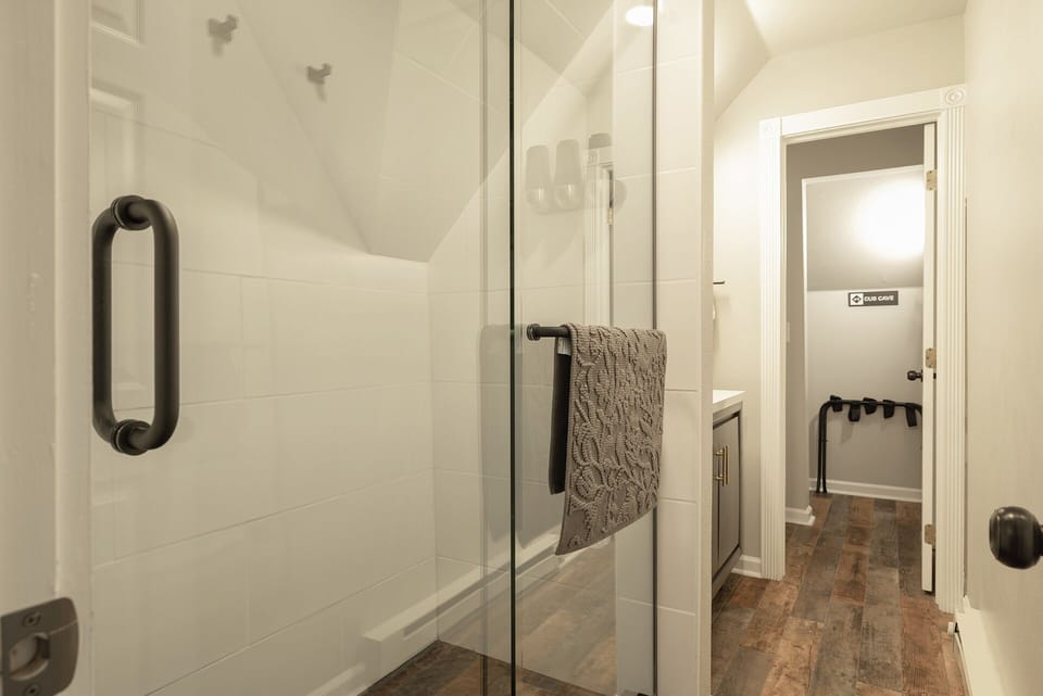 CHATEAU-66
