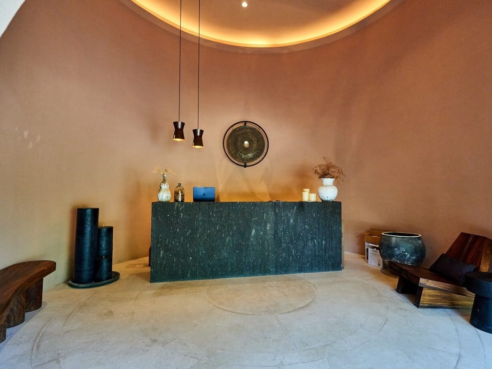 Aflora - Lobby