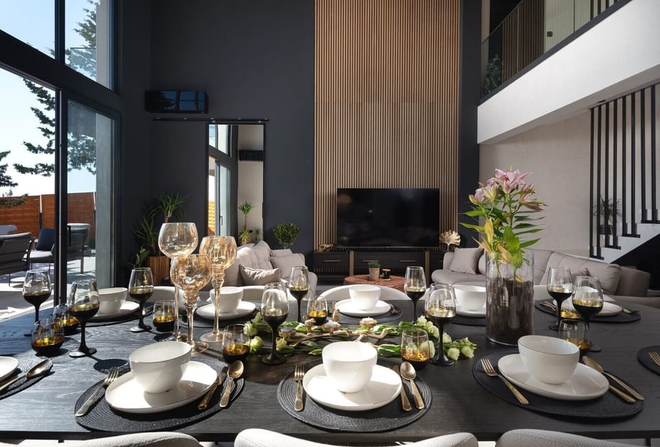 Living and dining area in luxury villa for rent and vacation in Zadar