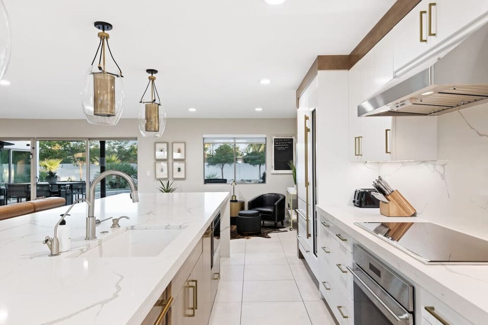 Bright kitchen with modern finishes and plenty of counter space.