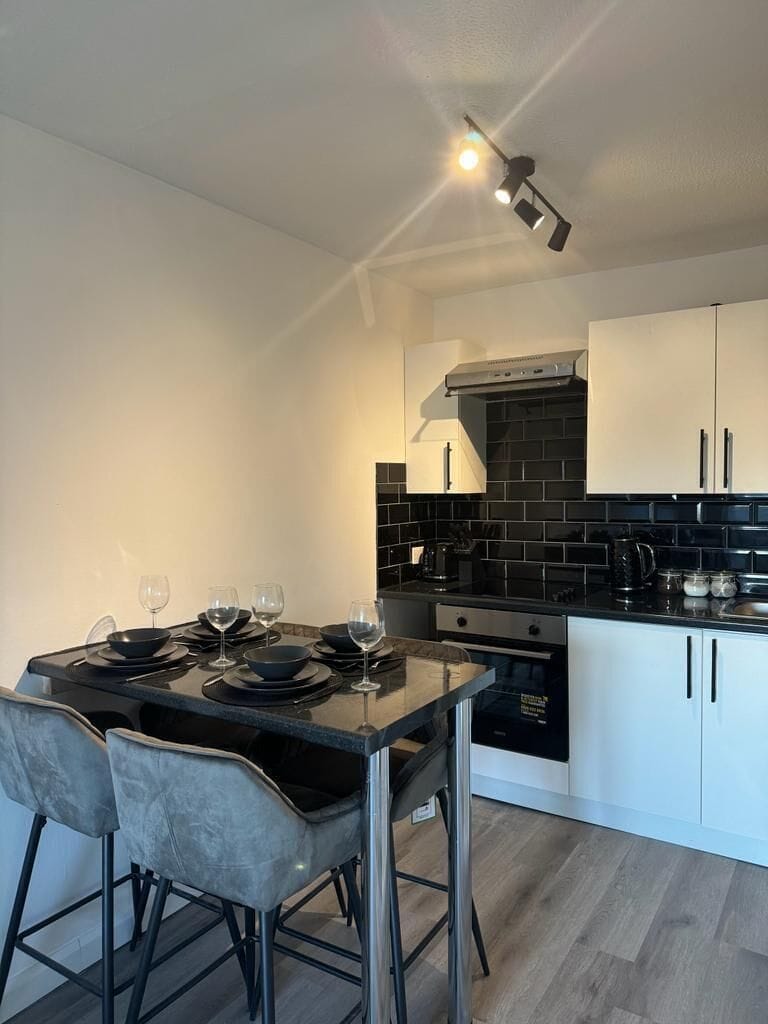 Kitchen / Dining