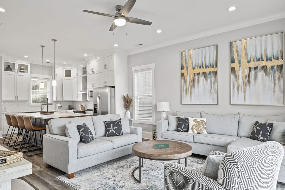 2nd Floor Living Area