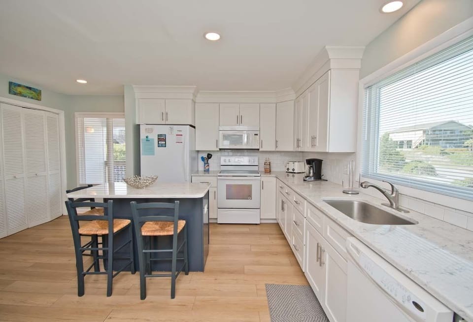 Level One Kitchen