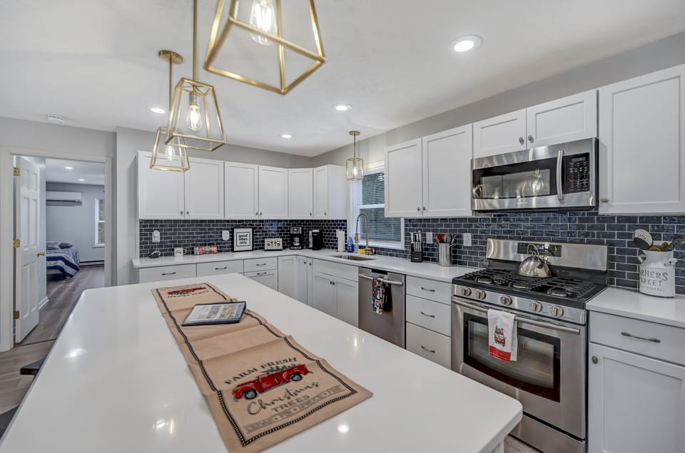 227 Birch Dr 063