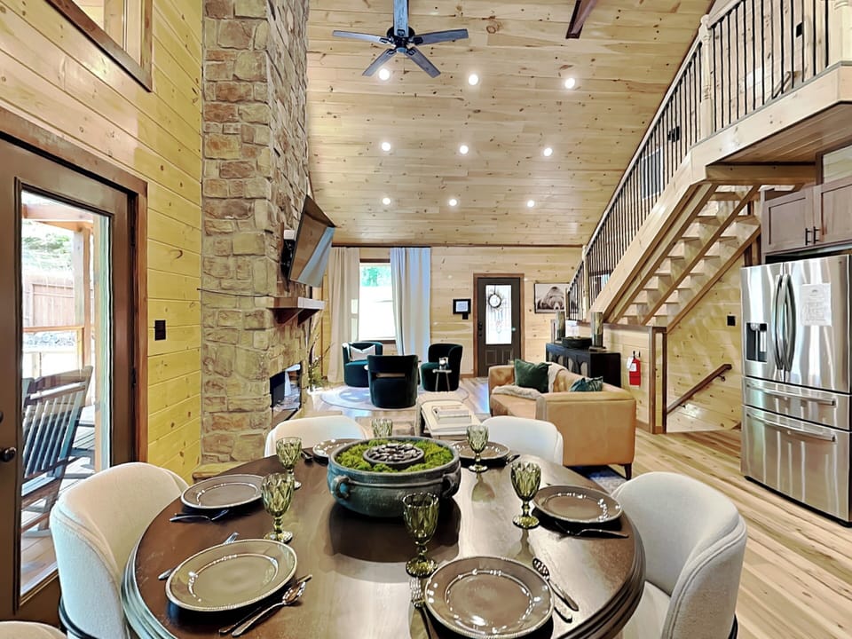 Spacious and Welcoming Layout