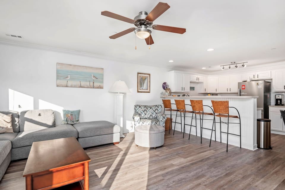 Living Area - Northwest