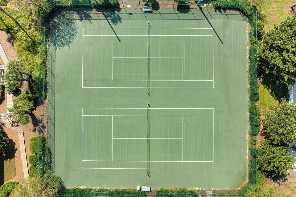 Beachwood Villas Tennis Court Above View
