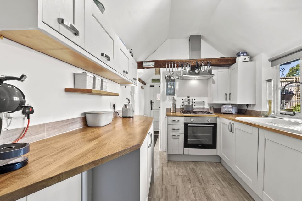 The kitchen also has toaster, coffee machine, kettle & all utensils needed...
