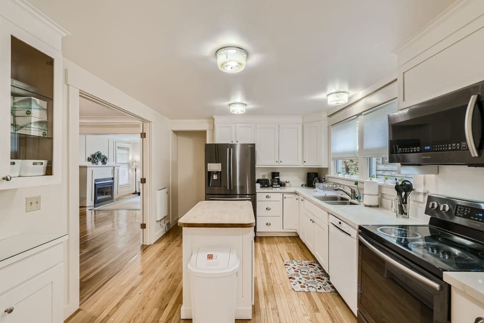 Kitchen area
