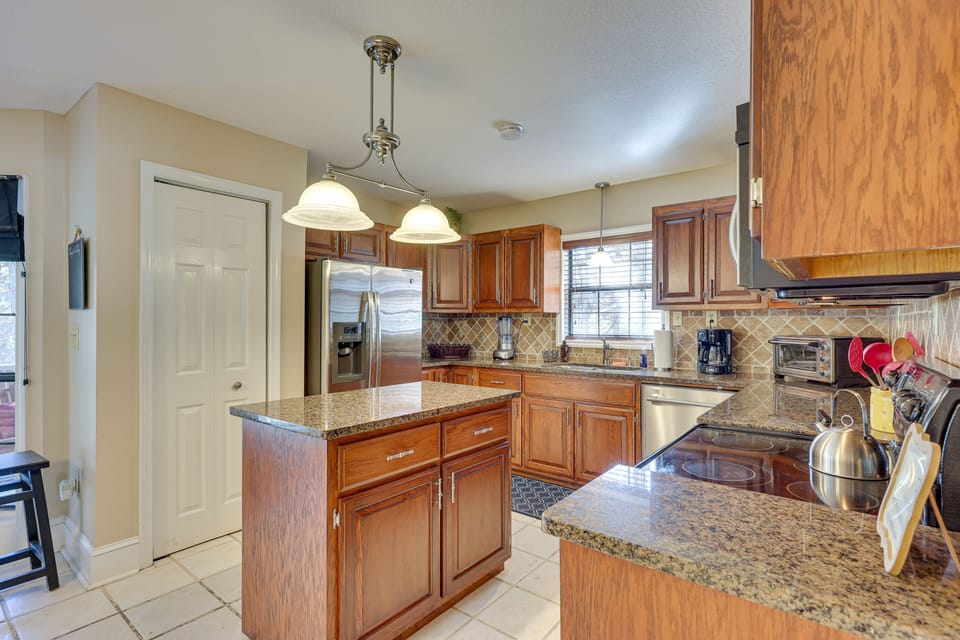 Kitchen | Cooking Basics | Main Floor