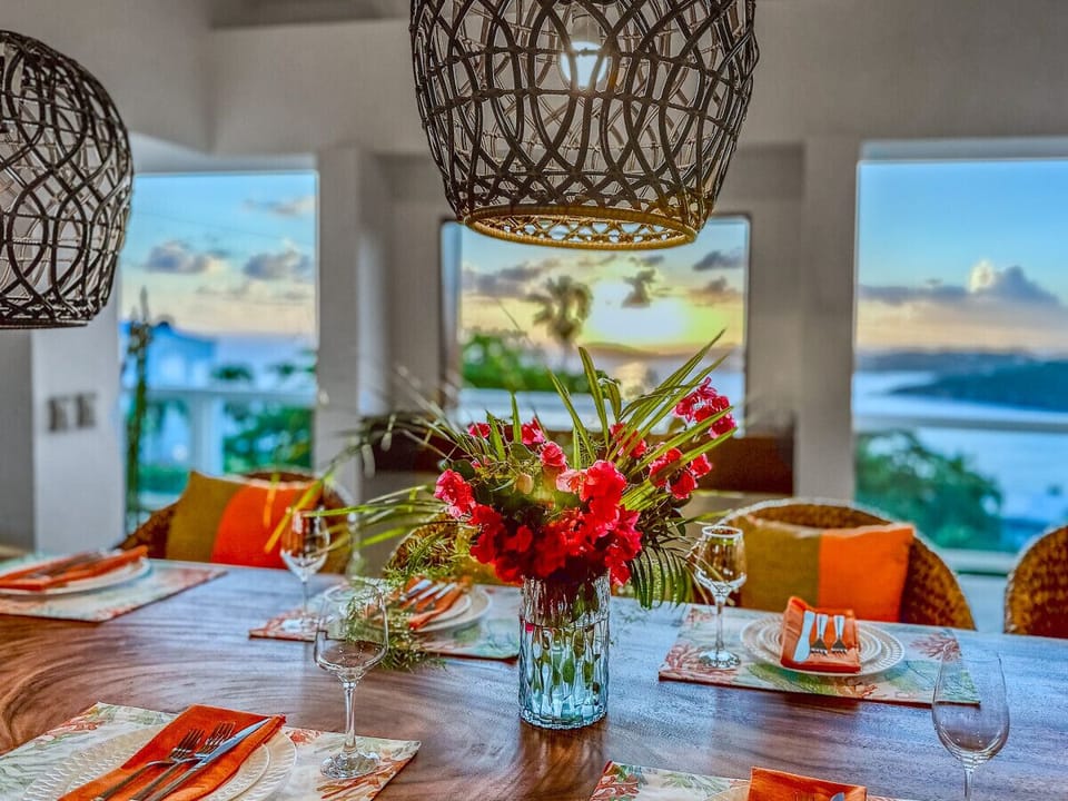 The incredible outdoor dining area!