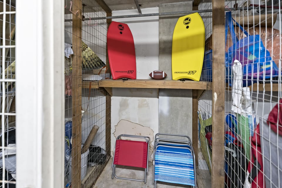 Beach amenities in the garage level for your enjoyment! 