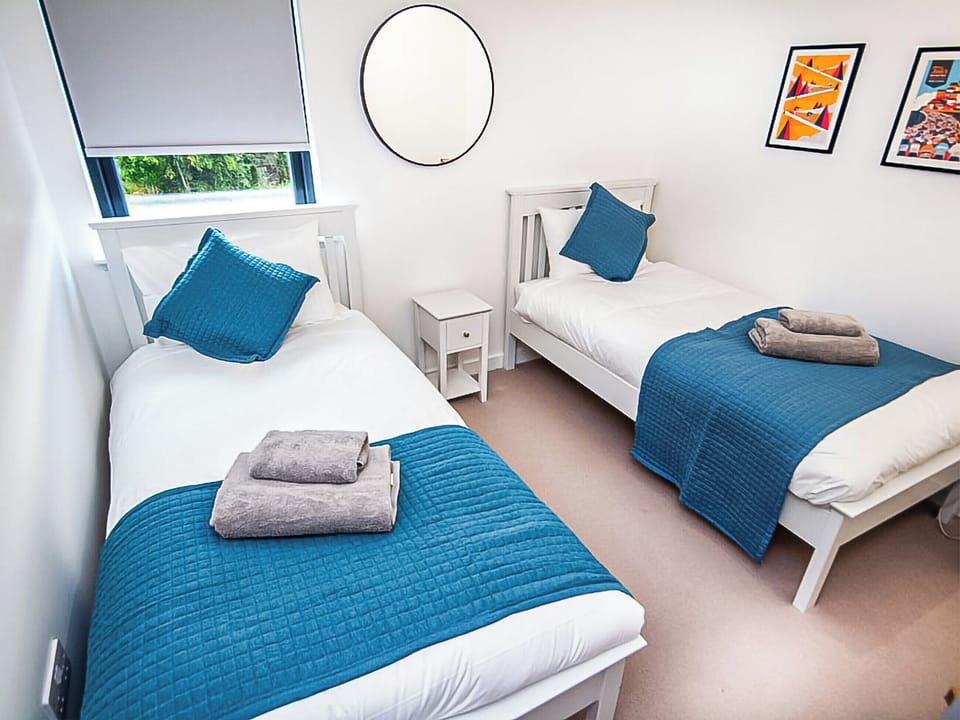 Twin bedroom | Caledonia View, Aviemore