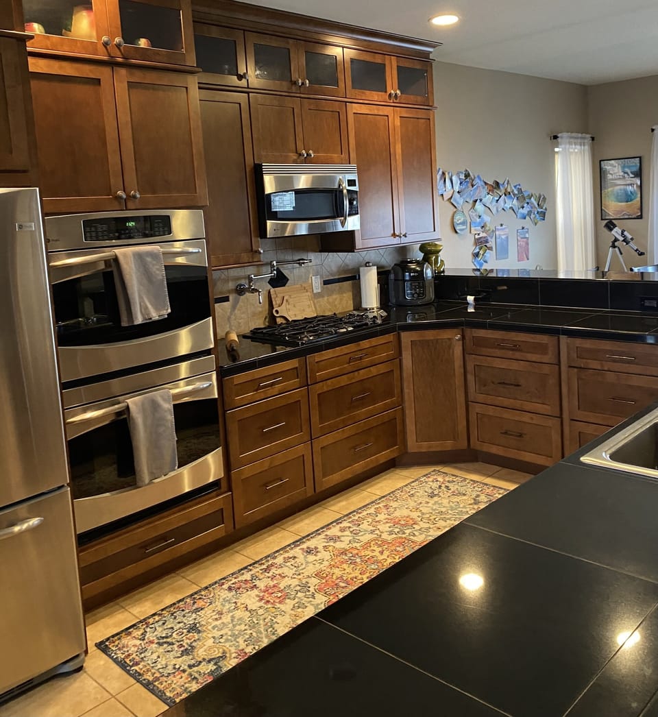 Main Floor kitchen 