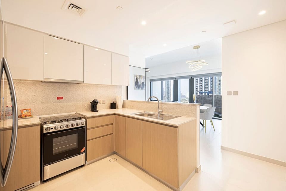 Fully Equipped Modern Kitchen