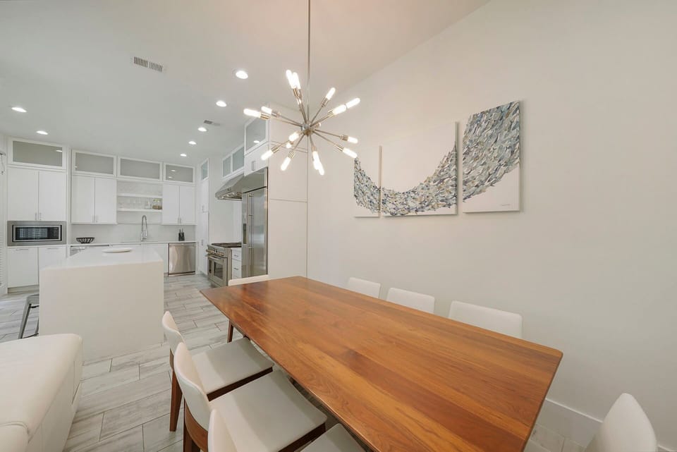 White Sands - Destiny by the Sea - Dining Room & Kitchen
