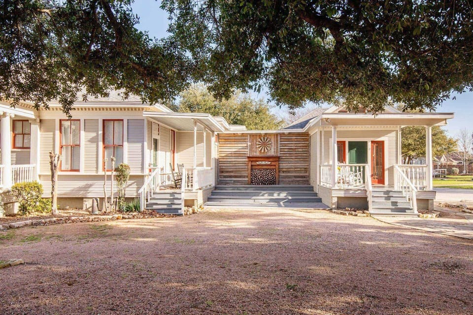 Discover a serene and private retreat in The Cottage, intricately connected to the Faust House yet set apart to offer its own exclusive charm.