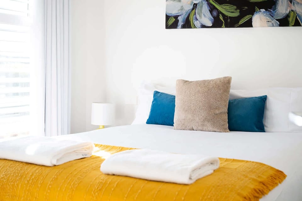 Queen Bed