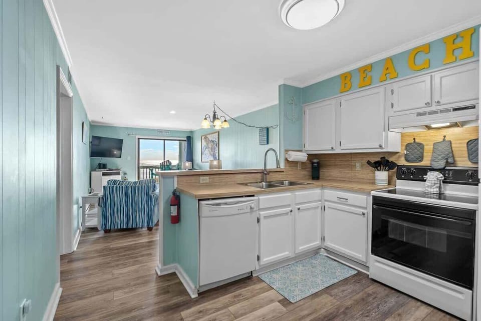 Full Kitchen