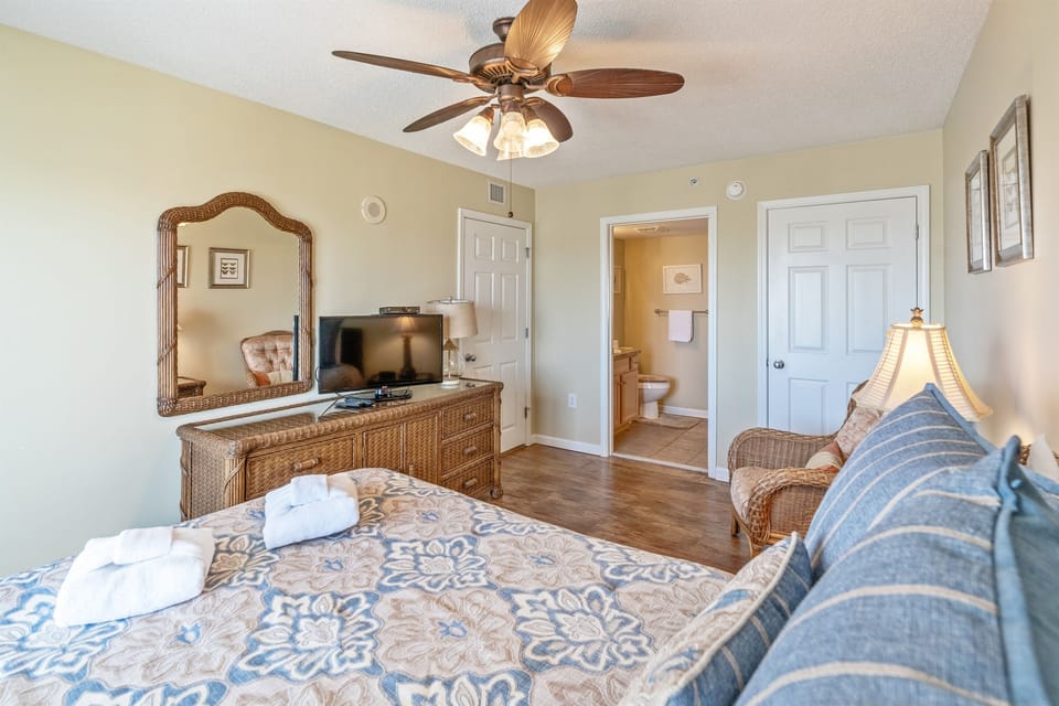 Queen in 3rd Bedroom