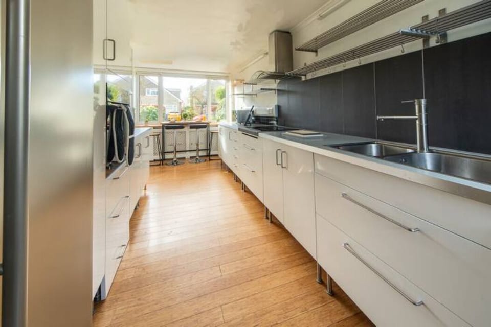 Washer/Dishwasher/Kitchen Appliances