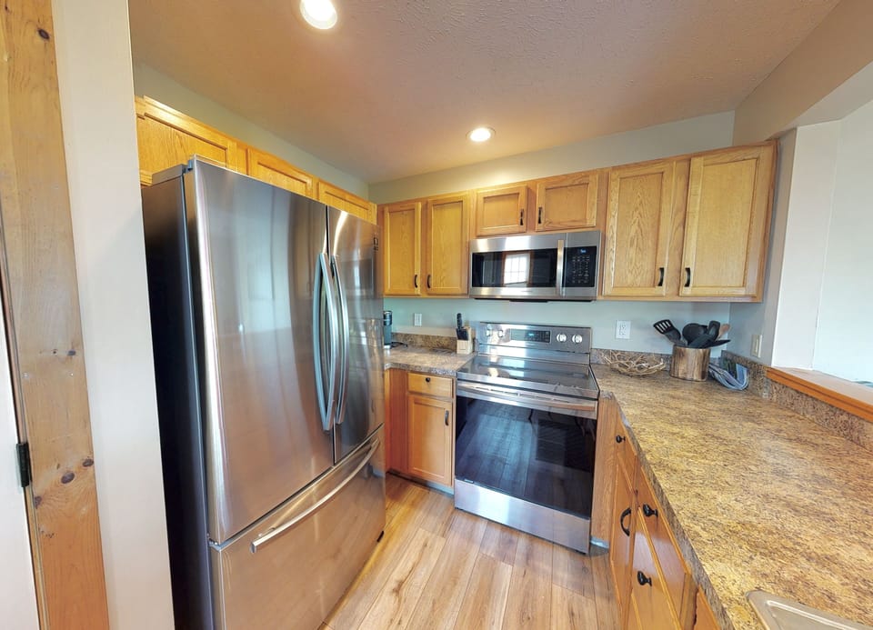 Kitchen with updated stainless steal appliances