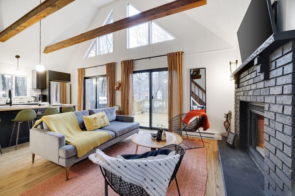 Large windows provide lots of natural sunlight and pretty views to the outdoors