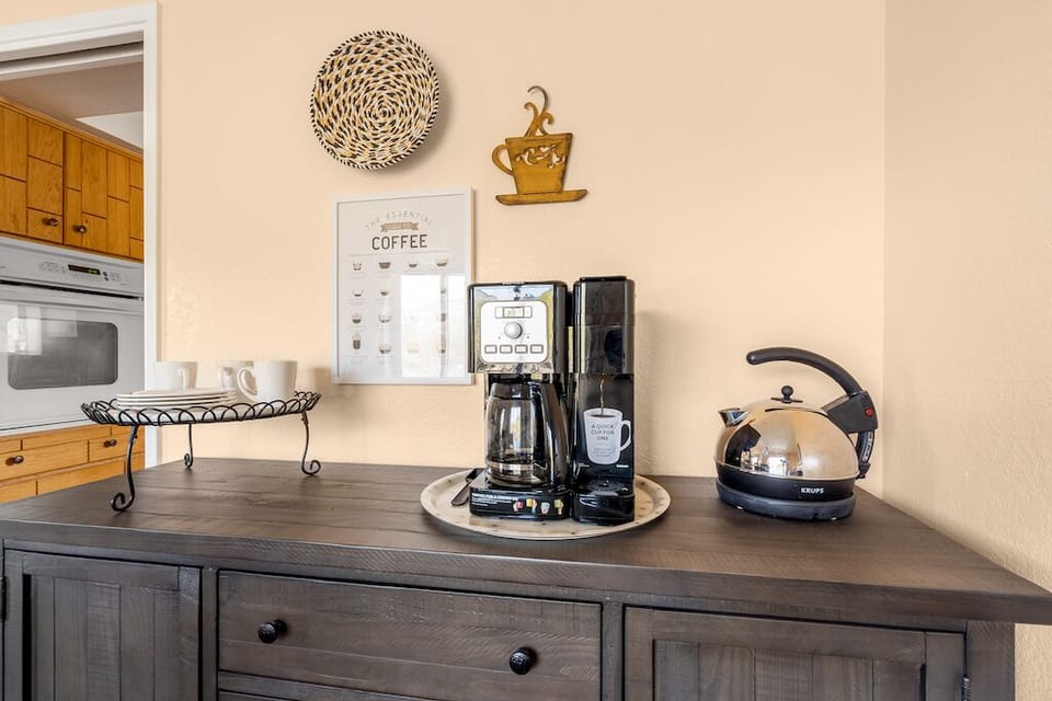coffee and tea bar