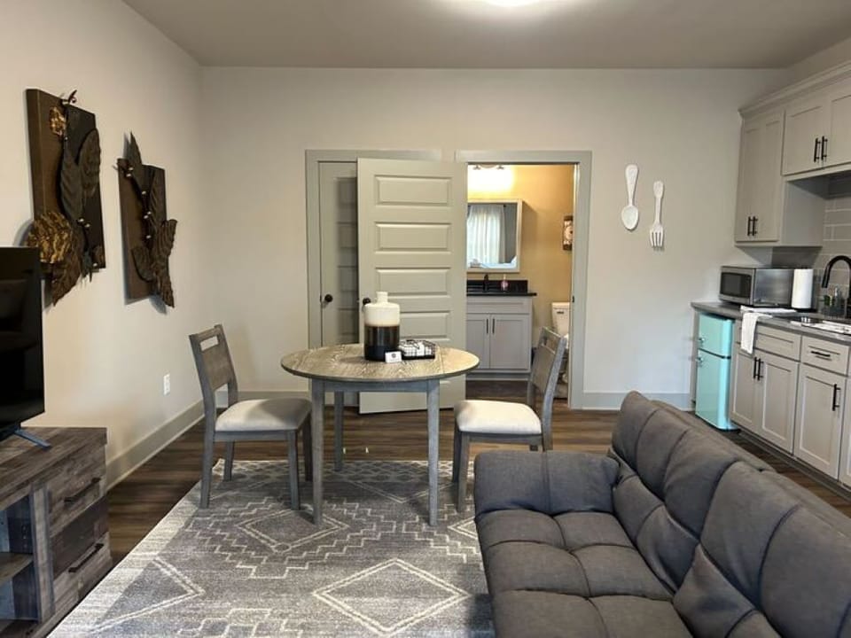"We had a great time while staying here! Everything was as described." -Courtney