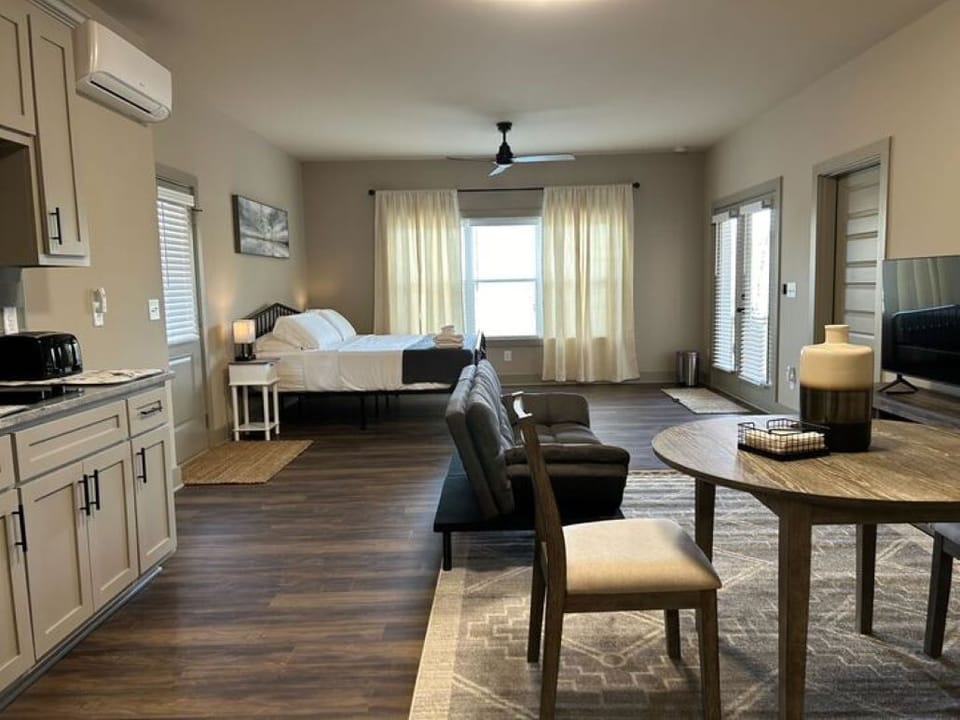 "The room had everything we needed and was spotless." -Christian (August 2024)