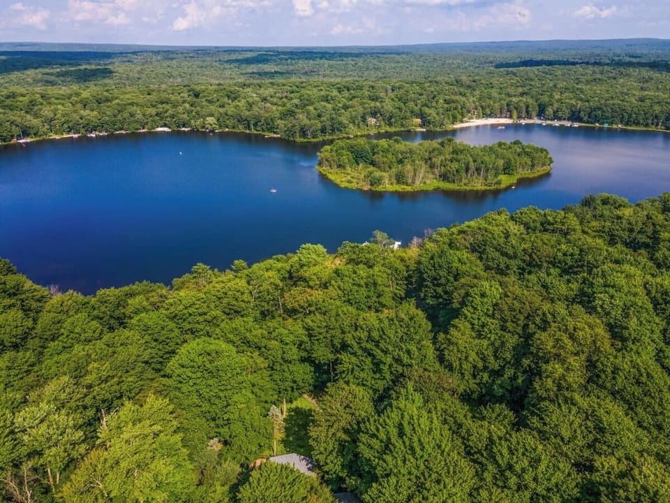 Stunning Pines Lake, which you can see much of the year right from the deck!
