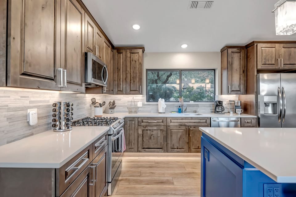 Fully Equipped Kitchen!