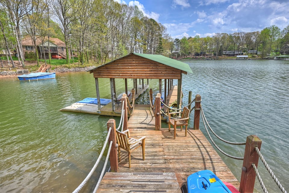 Covered boathouse on dock!