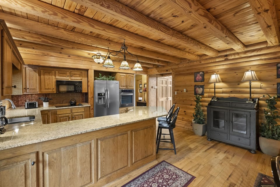 Lakeside Lodge's kitchen with barstool seating is where culinary magic happens!
