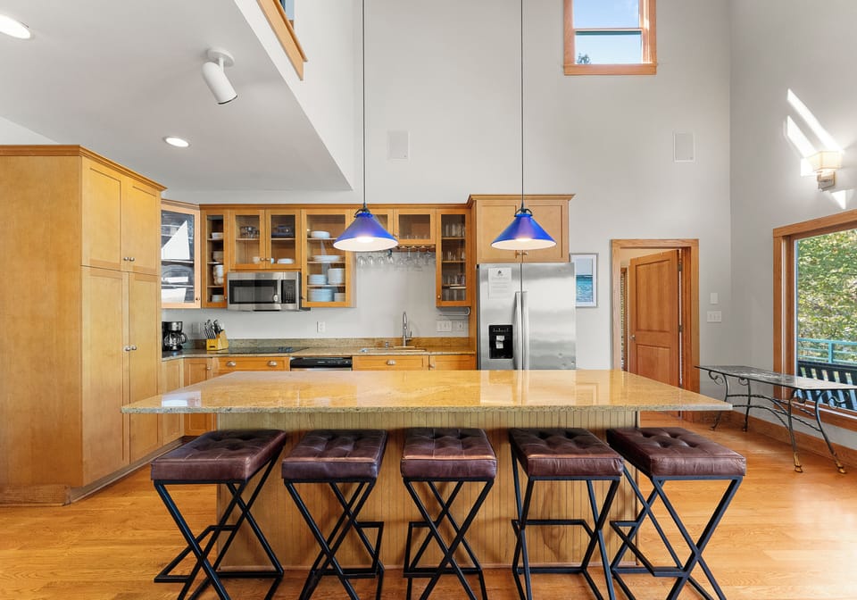 Be sure to invite a chef along, they will feel apart of all the bonding, with the open concept living & kitchen