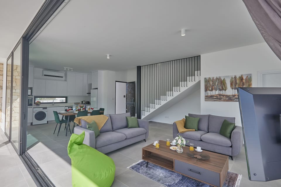 Open-Plan ground floor living room, kitchen and dining area