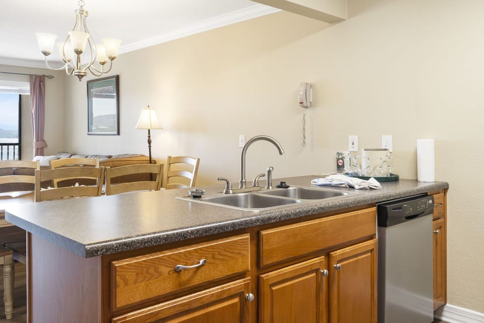 Full Kitchen with Major Appliances